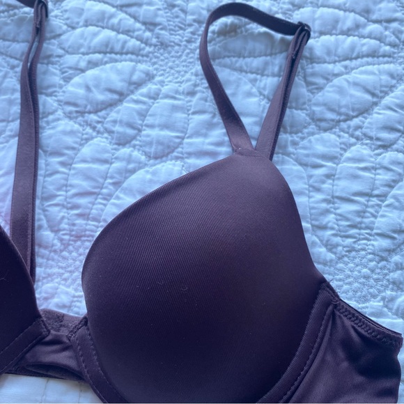Wear Everywhere Push-Up Bra from Victoria Secret PINK - Picture 4 of 4